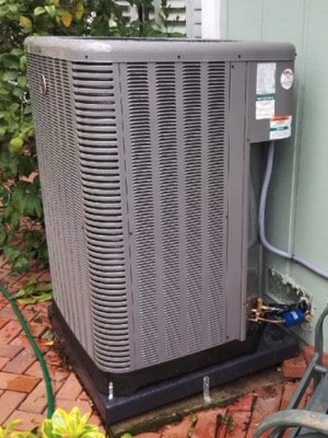 Ruud 5 ton condenser - air conditioning unit